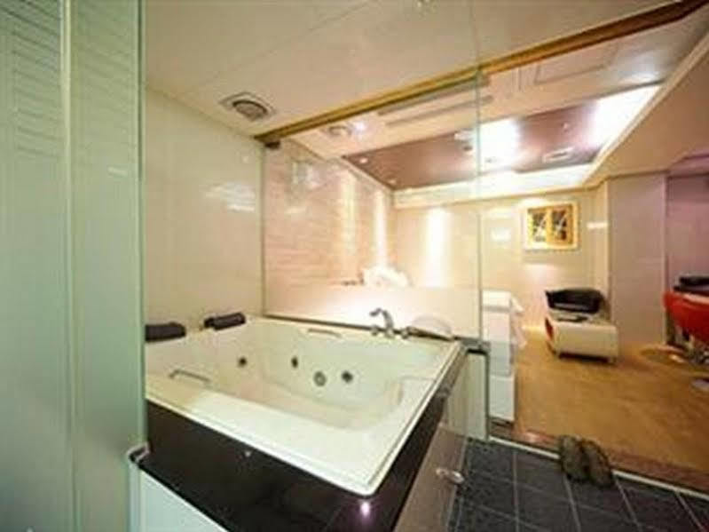 Louis Hotel Seongnam Εξωτερικό φωτογραφία